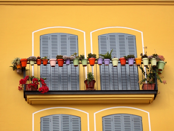 terra cotta pots spain